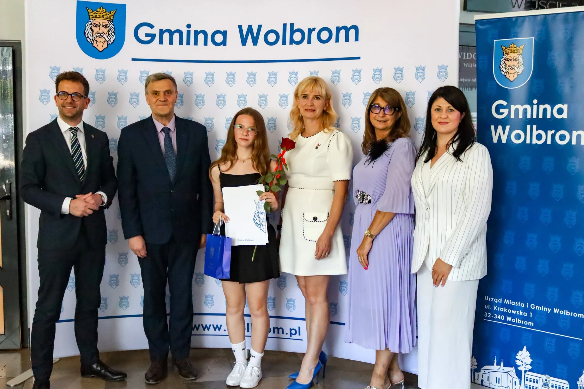 23 stypendystów nagrodzonych przez Burmistrza Wolbromia — zdjęcie 12