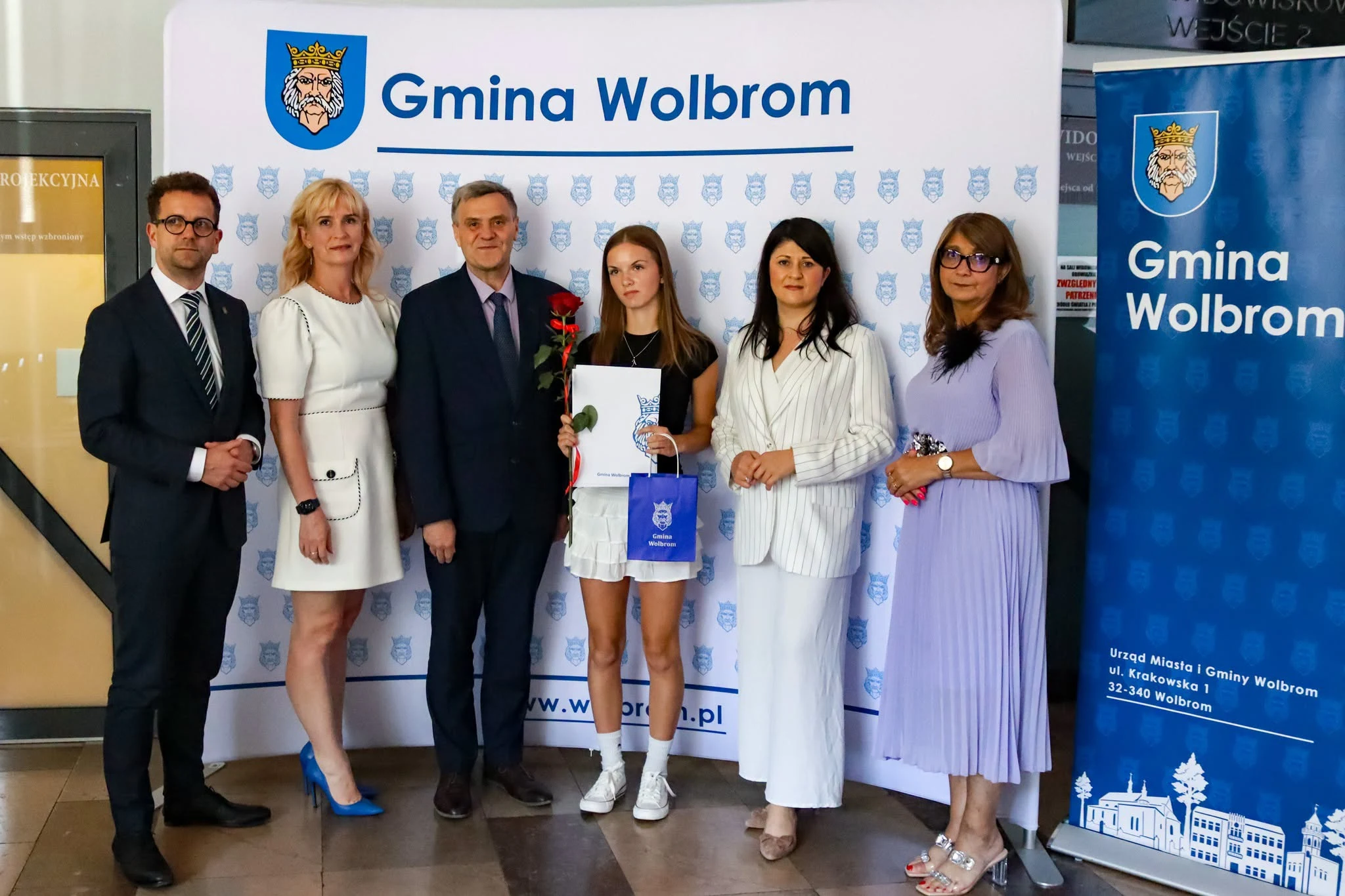 23 stypendystów nagrodzonych przez Burmistrza Wolbromia — zdjęcie 15