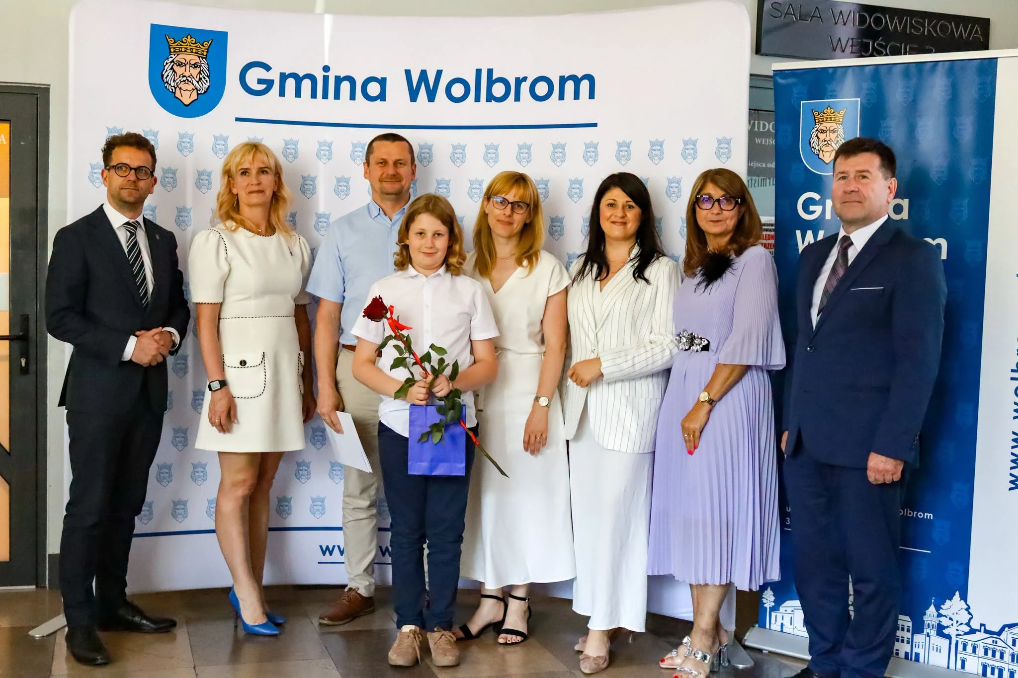 23 stypendystów nagrodzonych przez Burmistrza Wolbromia — zdjęcie 24